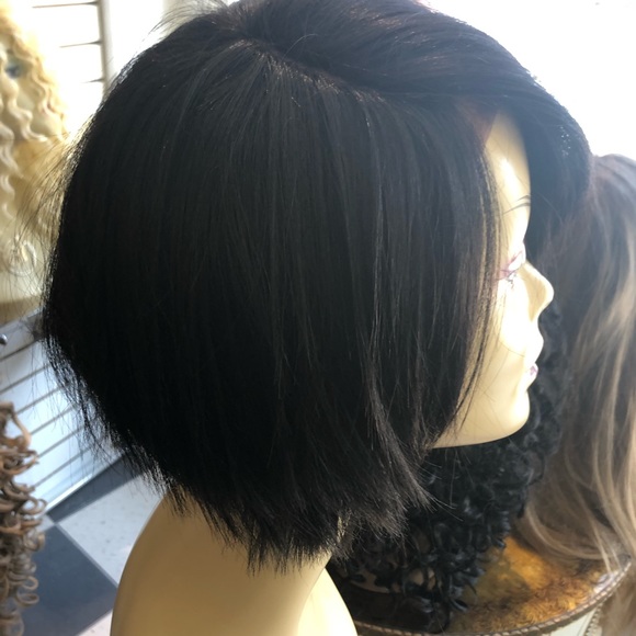Wispy Layers Short bob Lace Wig